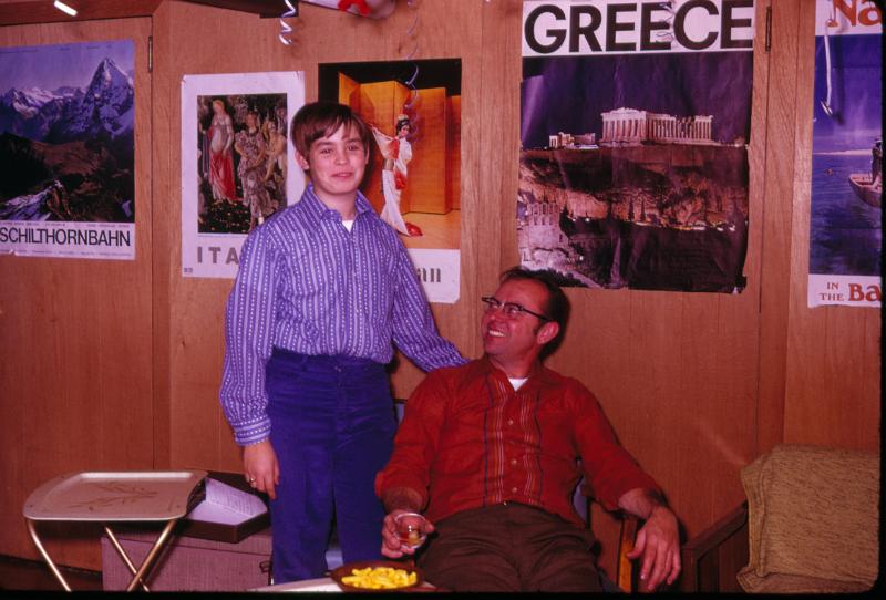 Christmas 1969, 1970, Halloween 1969 3200dpi 076.jpg - Xmas 1970